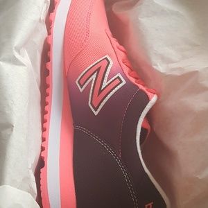 New Balance tennis shoes